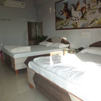 Hotel Kaveri, Virpur 2